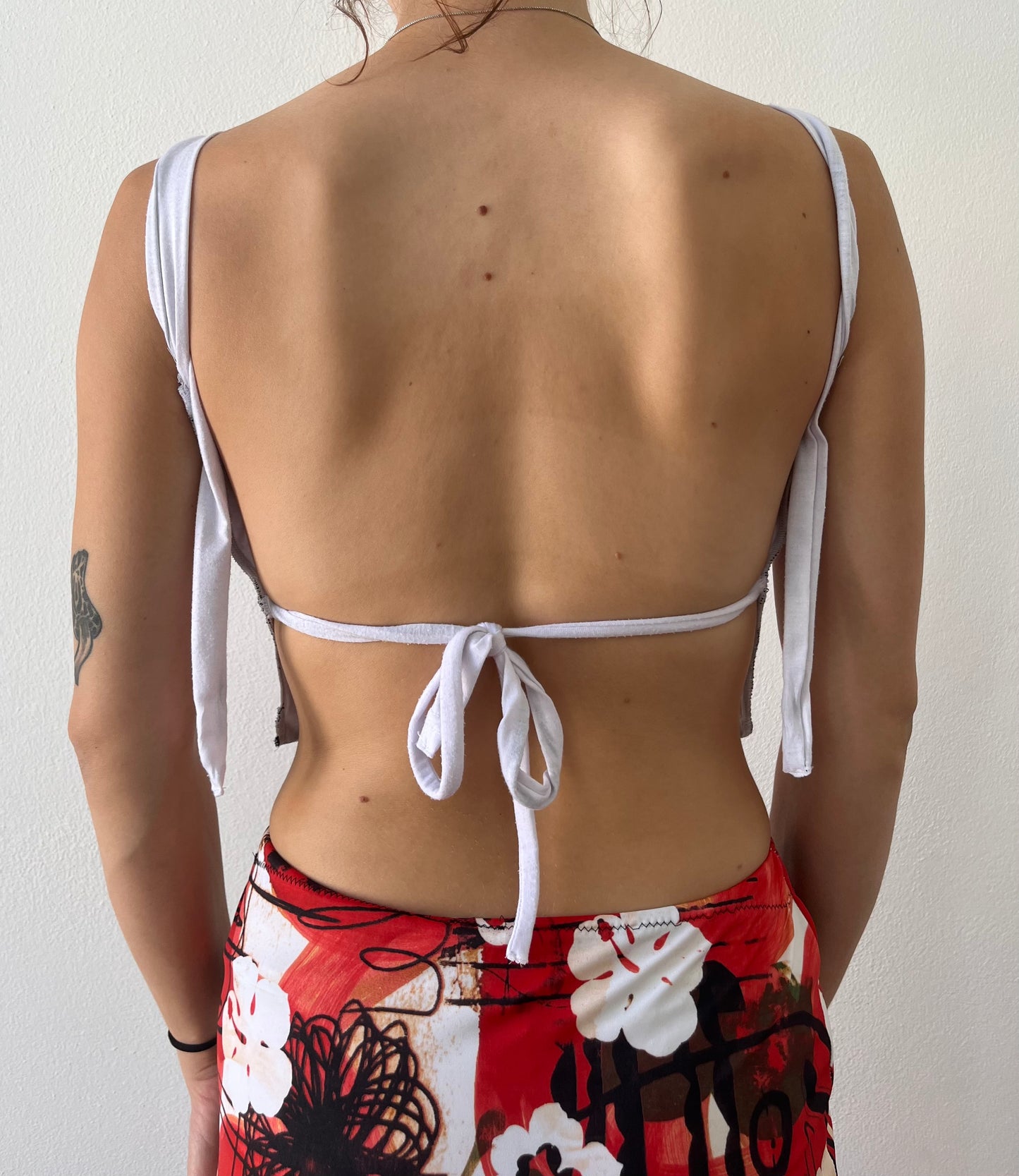 Backless top