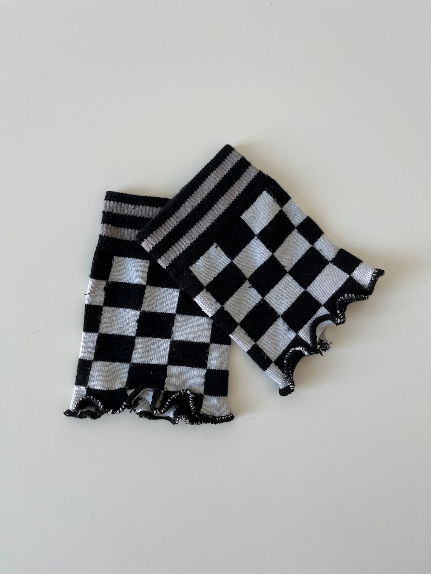 Checkered Gloves